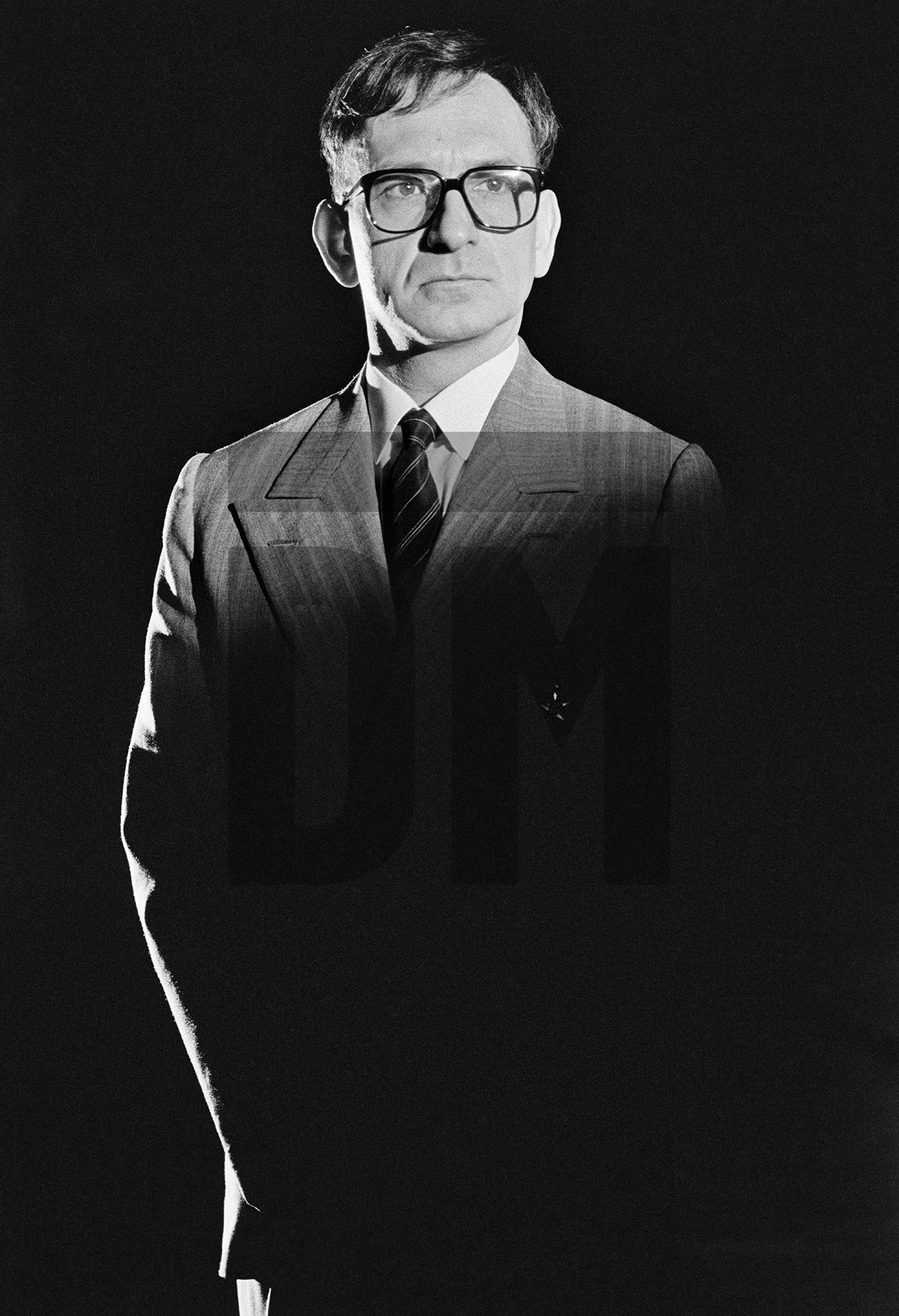 Ben Kingsley [Dmitri Shostakovich]. Location: Haigh Hall, Wigan. February 1987 by Daniel Meadows